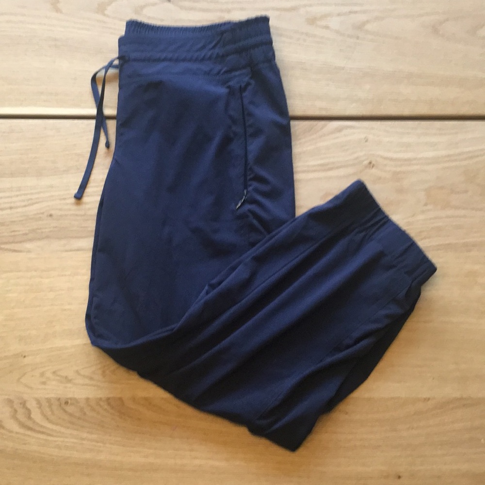 Athleta Cropped Jogger Pant